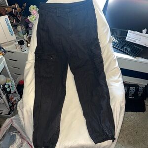 Black American Eagle cargo joggers - Size 4